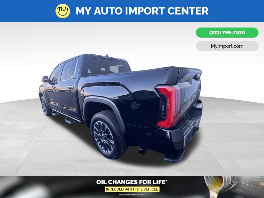 Used 2025 Toyota Tundra Limited AWD/4WD image 5