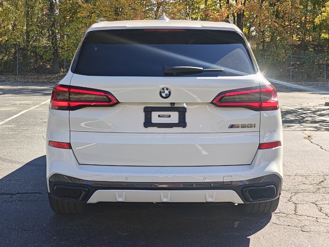 Used 2019 BMW X5 xDrive50i w/ M Sport Package image 4