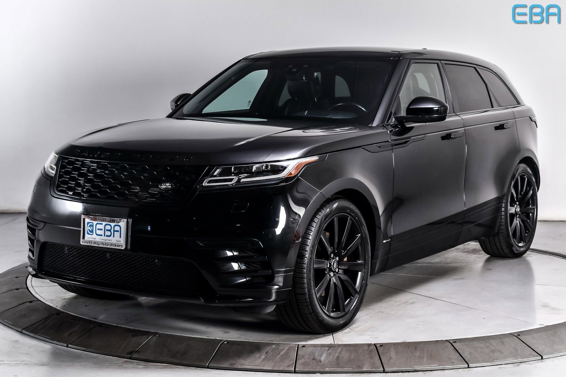 Used 2020 Land Rover Range Rover Velar R-Dynamic S image 2