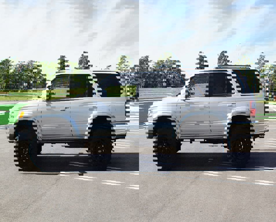 Used 1997 Toyota 4Runner Limited image 8
