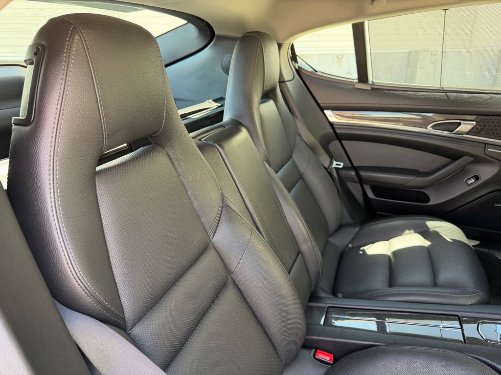 Used 2012 Porsche Panamera S RWD image 25