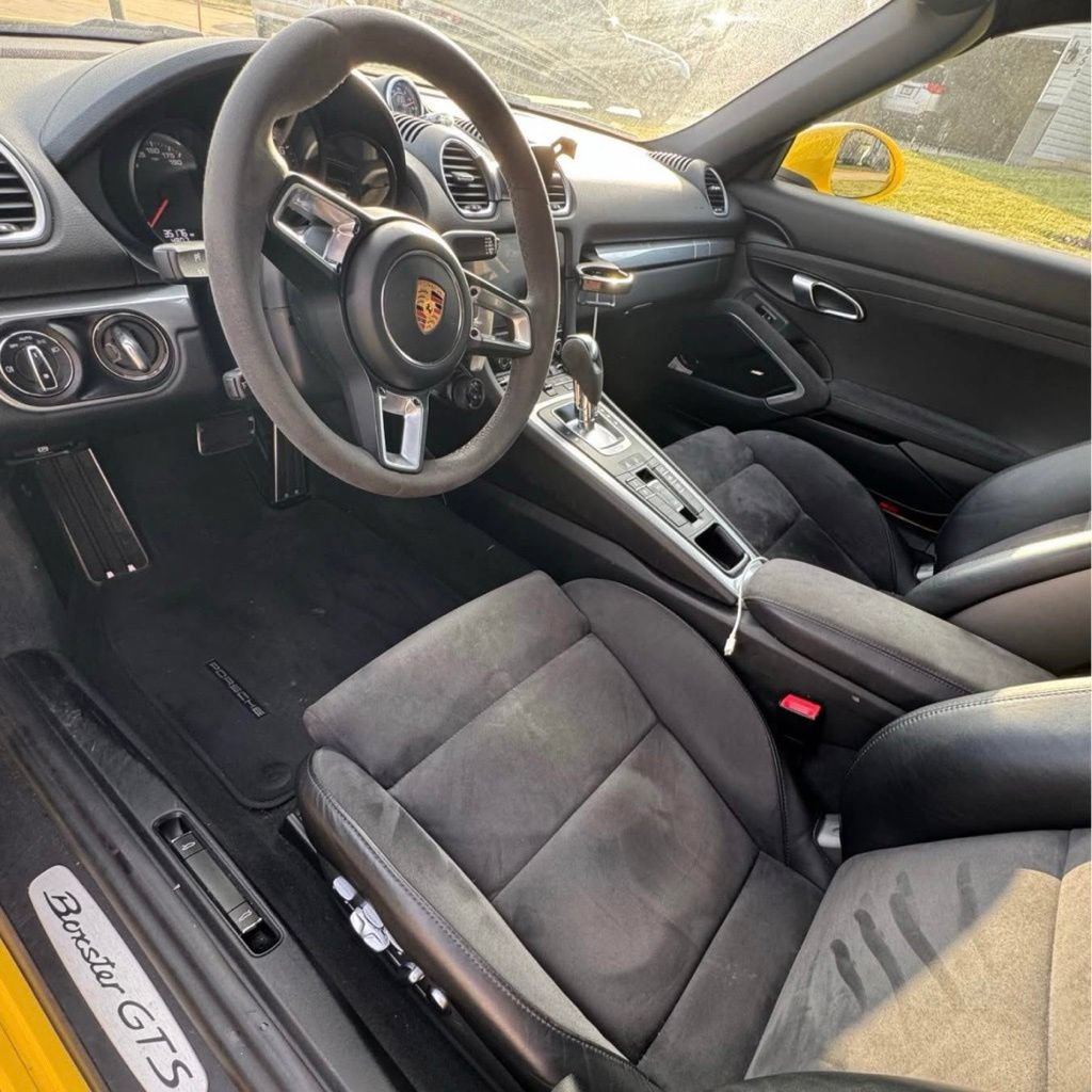 Used 2018 Porsche 718 Boxster GTS RWD image 14