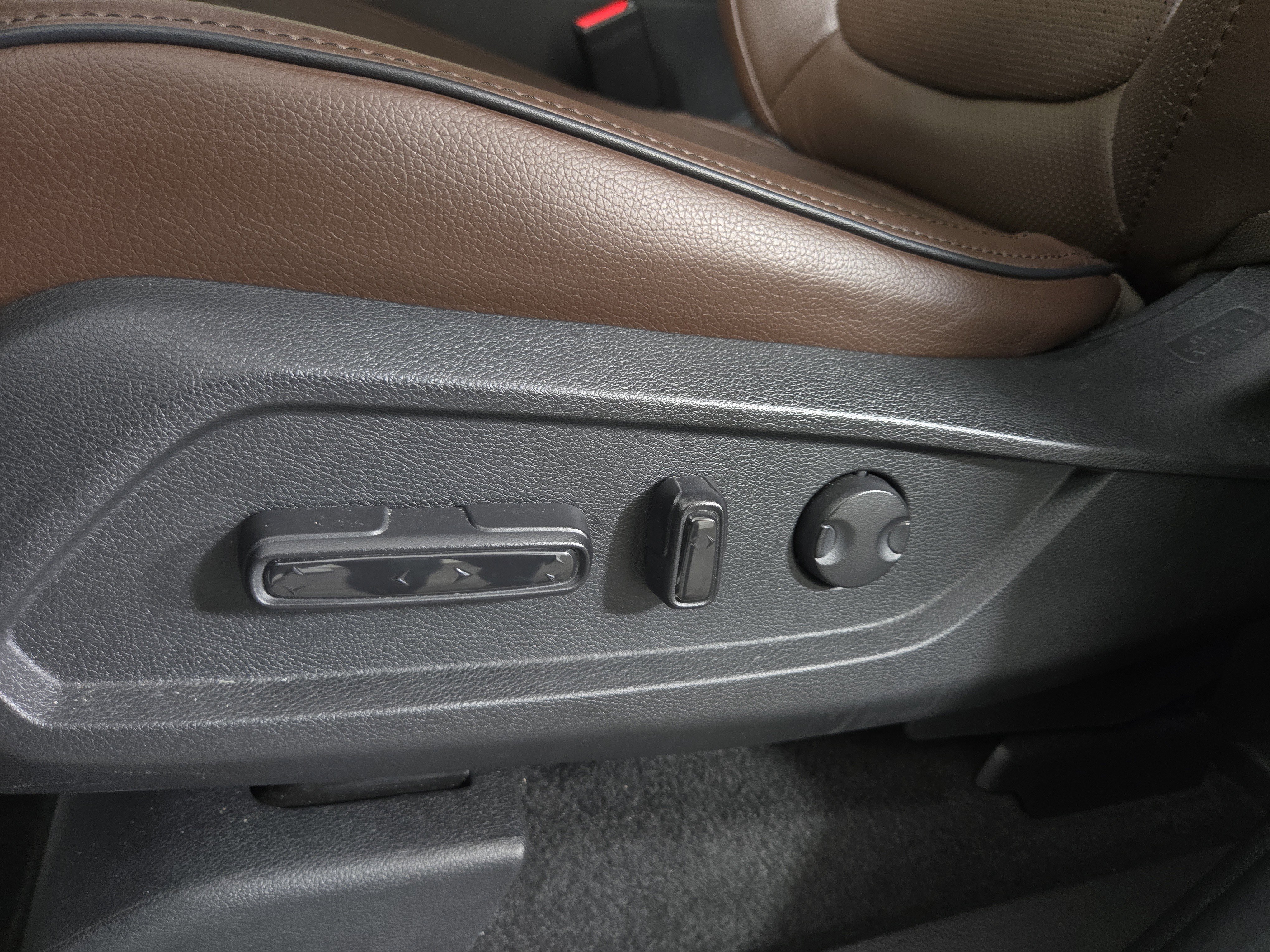 Used 2023 Honda Pilot Elite image 33