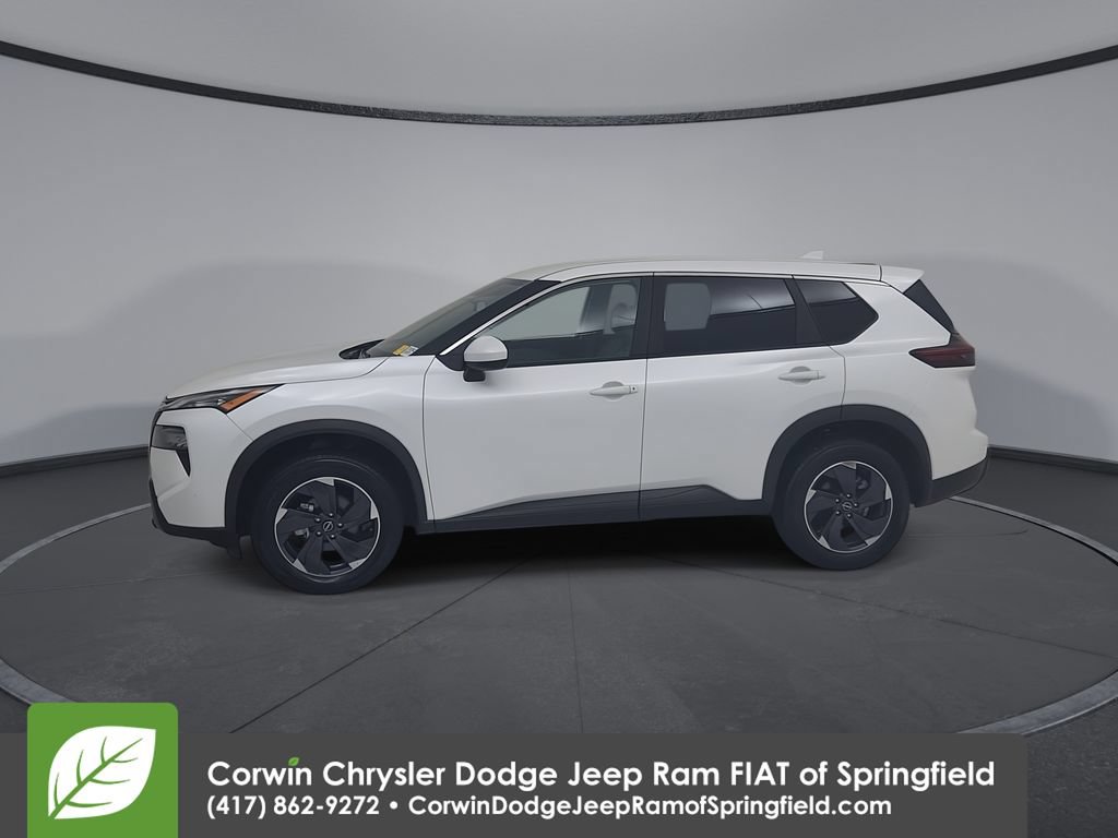 Used 2025 Nissan Rogue SV AWD/4WD image 8