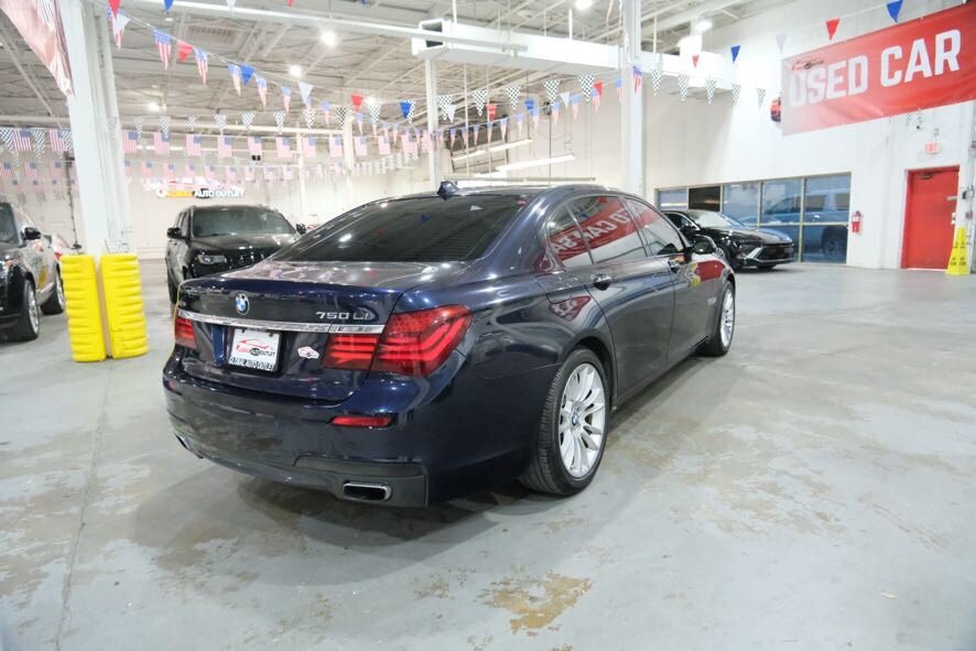 Used 2015 BMW 750Li xDrive AWD/4WD image 12
