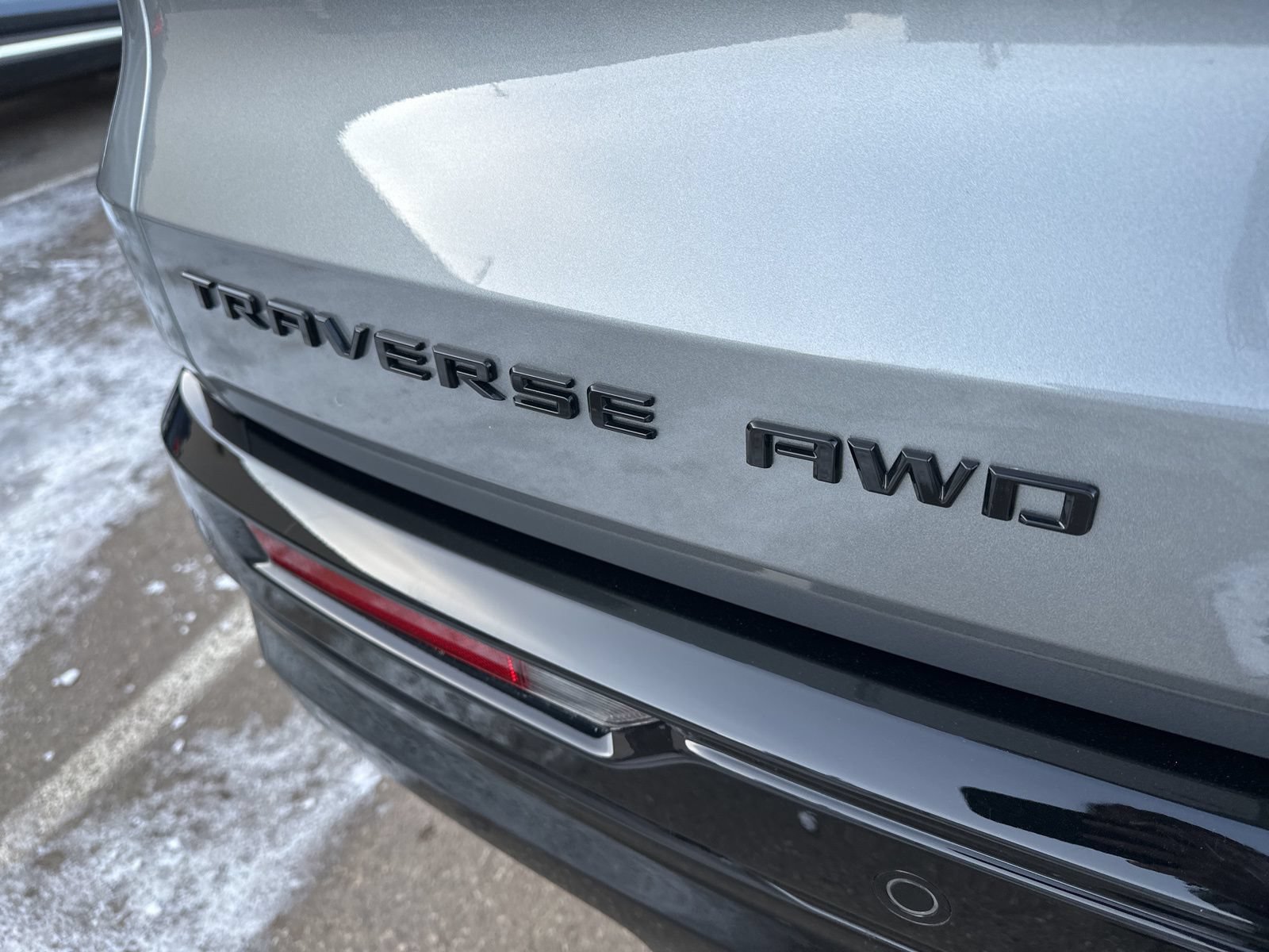 Used 2024 Chevrolet Traverse RS AWD/4WD image 7