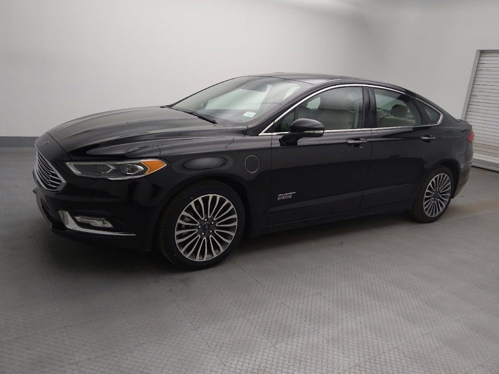 Used 2018 Ford Fusion Energi Titanium FWD image 2