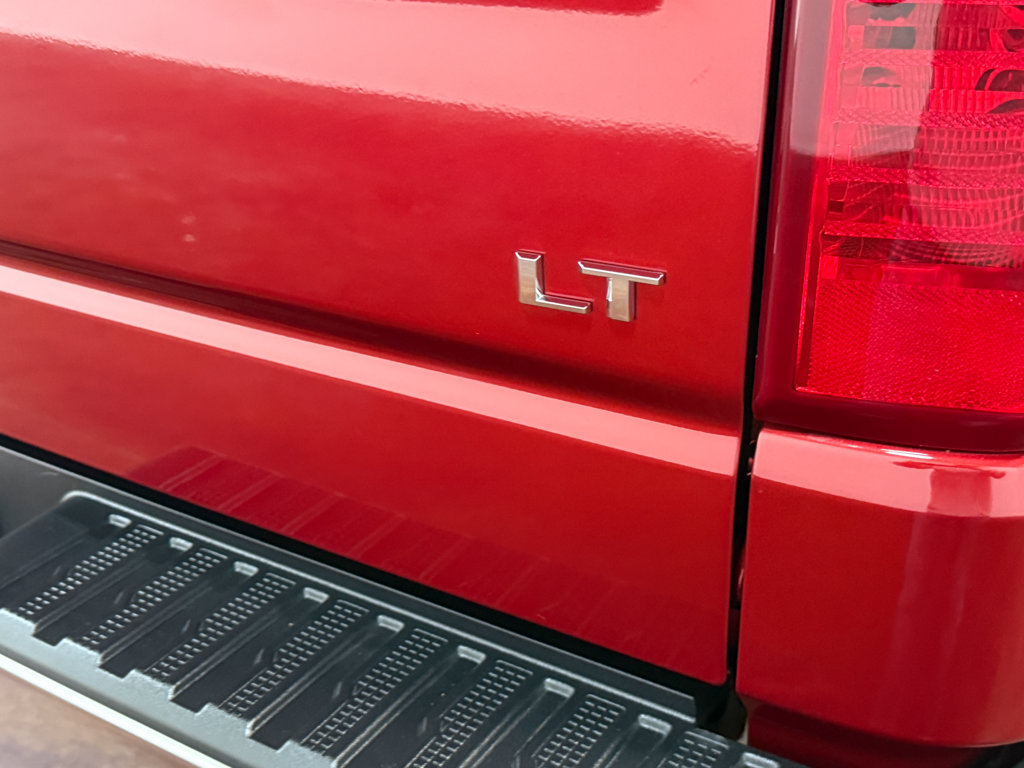 Used 2023 Chevrolet Silverado 1500 LT AWD/4WD image 53