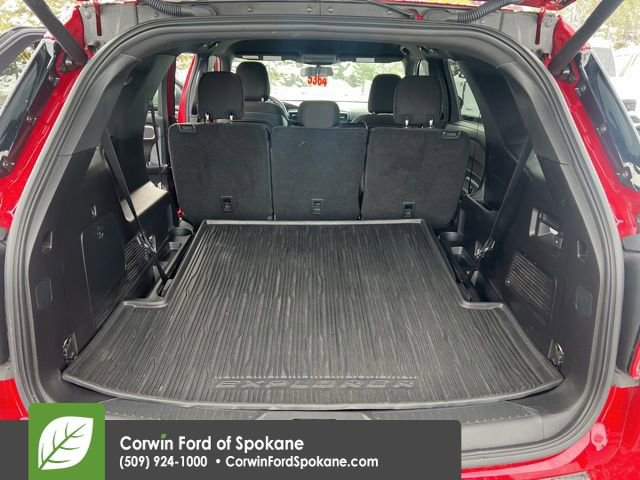 Used 2020 Ford Explorer XLT w/ Comfort Package image 13