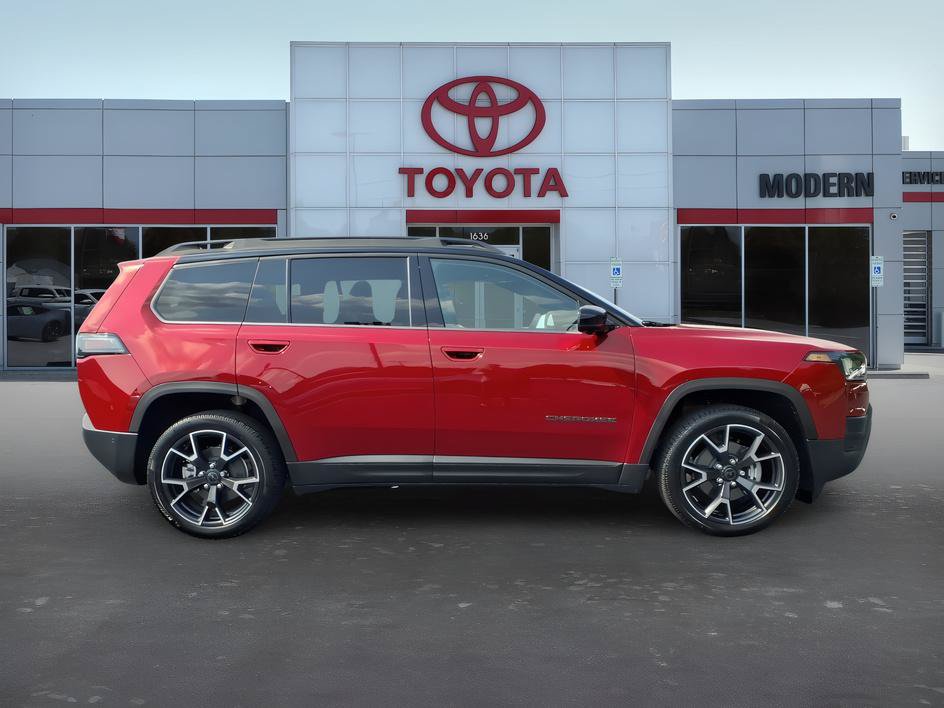 Used 2026 Jeep Cherokee Overland w/ Advanced Pro Tech Group AWD/4WD image 6