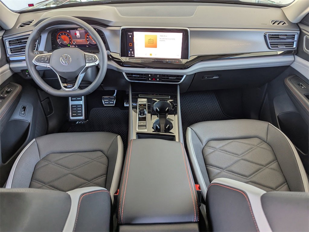 New 2026 Volkswagen Atlas Peak Edition image 15
