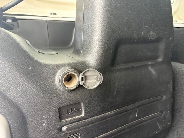 Used 2020 Jeep Wrangler Unlimited Sport image 17