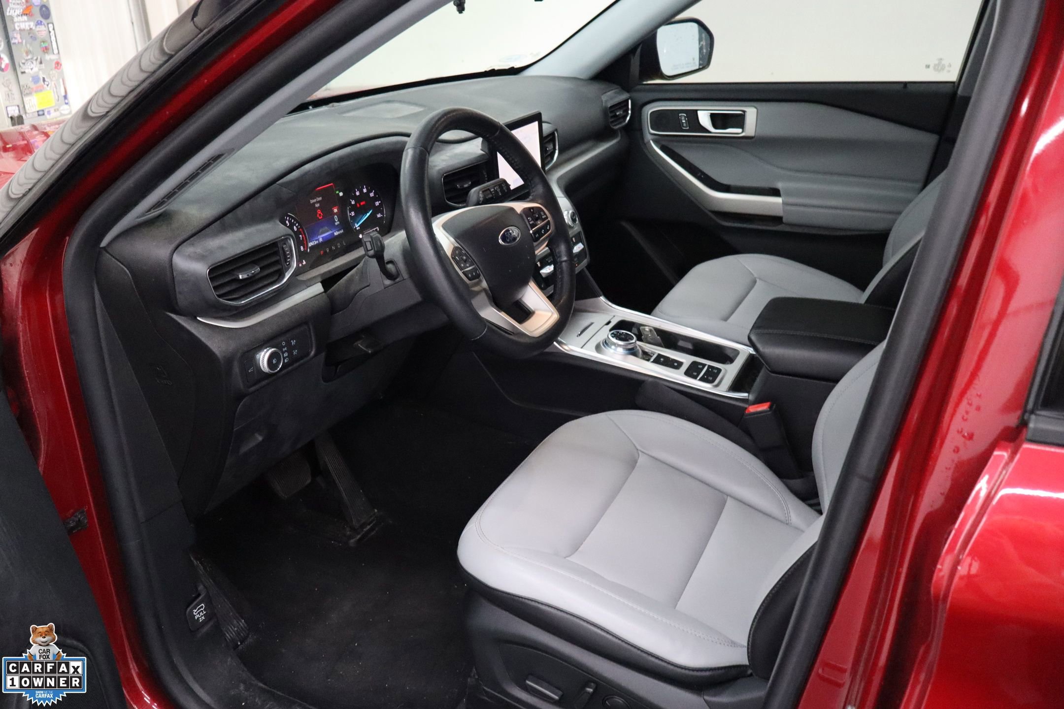 Used 2021 Ford Explorer XLT w/ Equipment Group 202A image 21