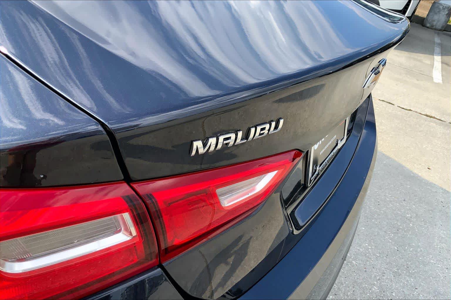 Used 2023 Chevrolet Malibu LT FWD image 31