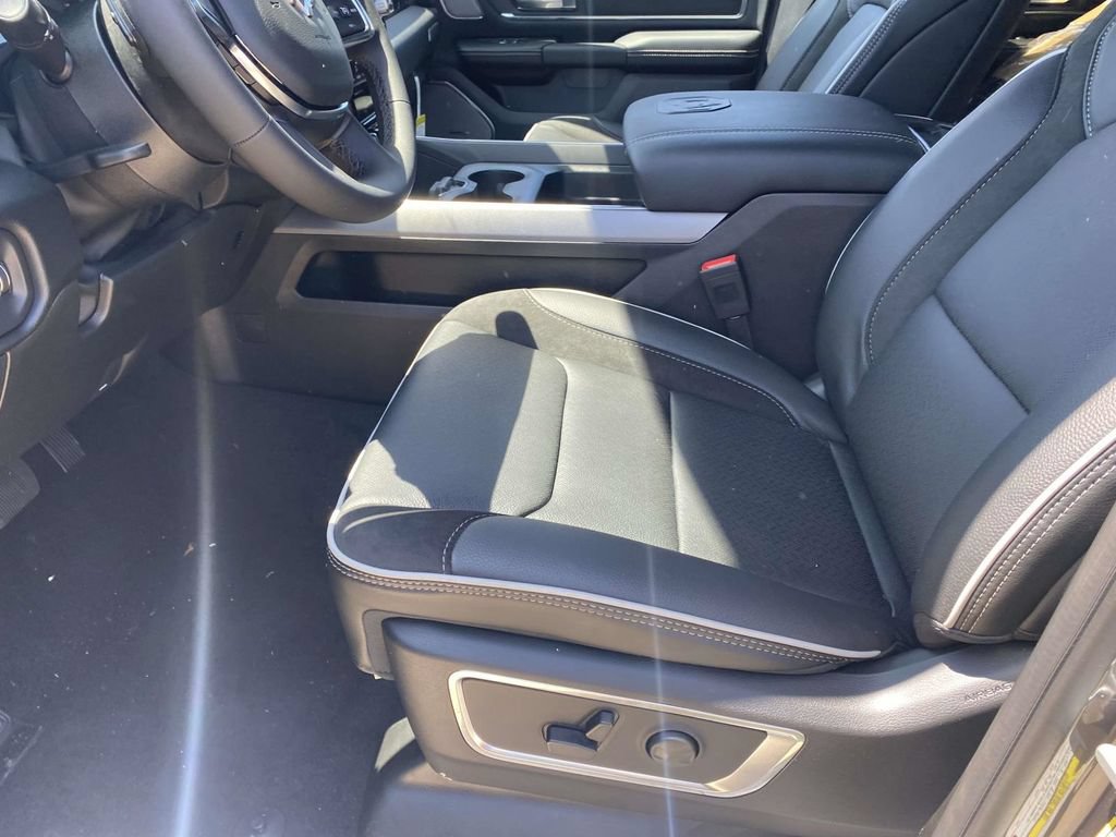 New 2026 RAM 1500 Laramie w/ Night Edition AWD/4WD image 42