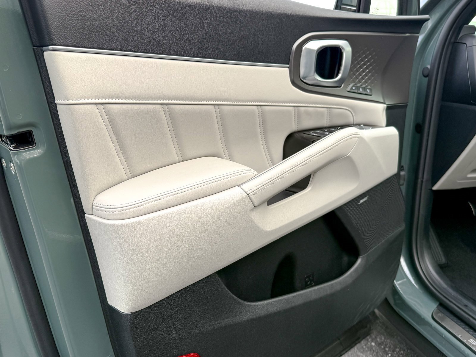 Certified 2025 Kia Sorento SX Prestige image 14