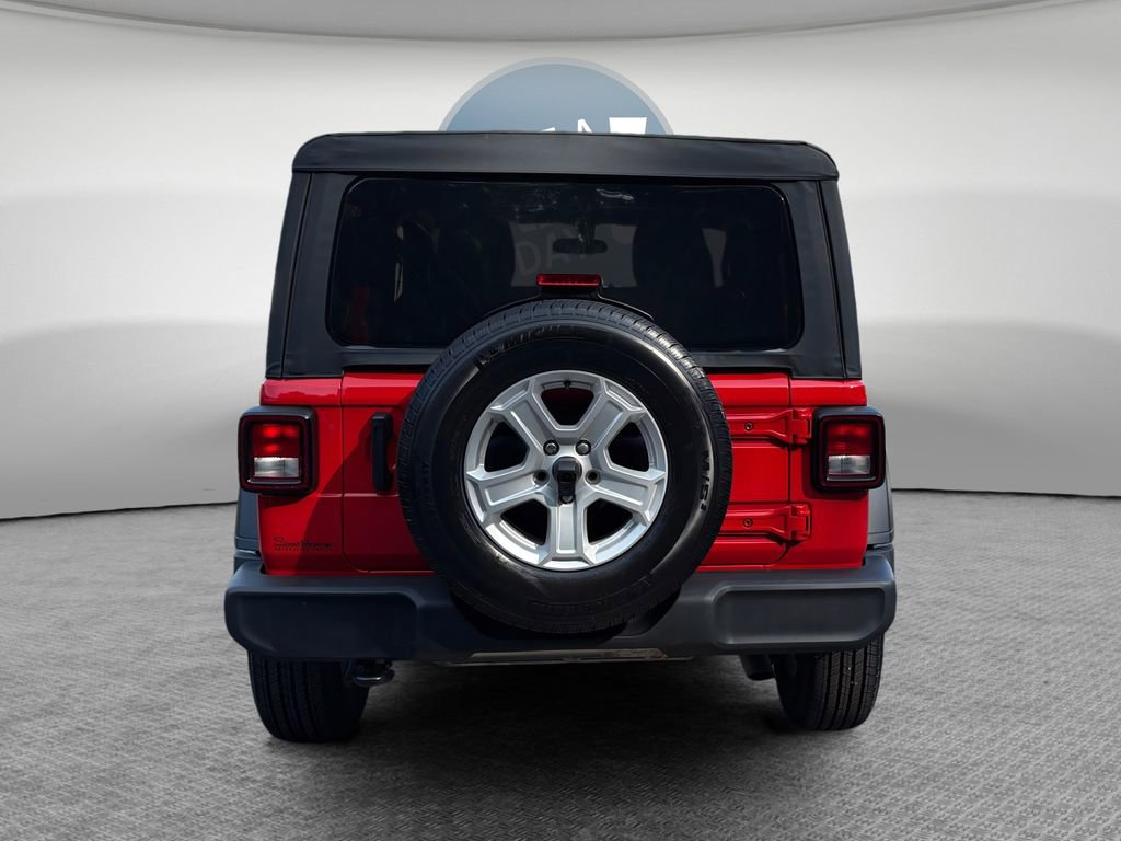 Certified 2022 Jeep Wrangler Sport AWD/4WD image 5