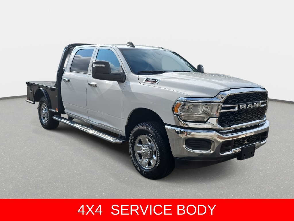Used 2024 RAM 2500 Tradesman w/ Chrome Appearance Group AWD/4WD image 3