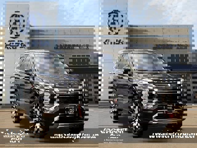 Used 2026 Mitsubishi Outlander SE