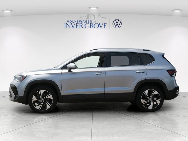 Certified 2025 Volkswagen Taos SE AWD/4WD image 4