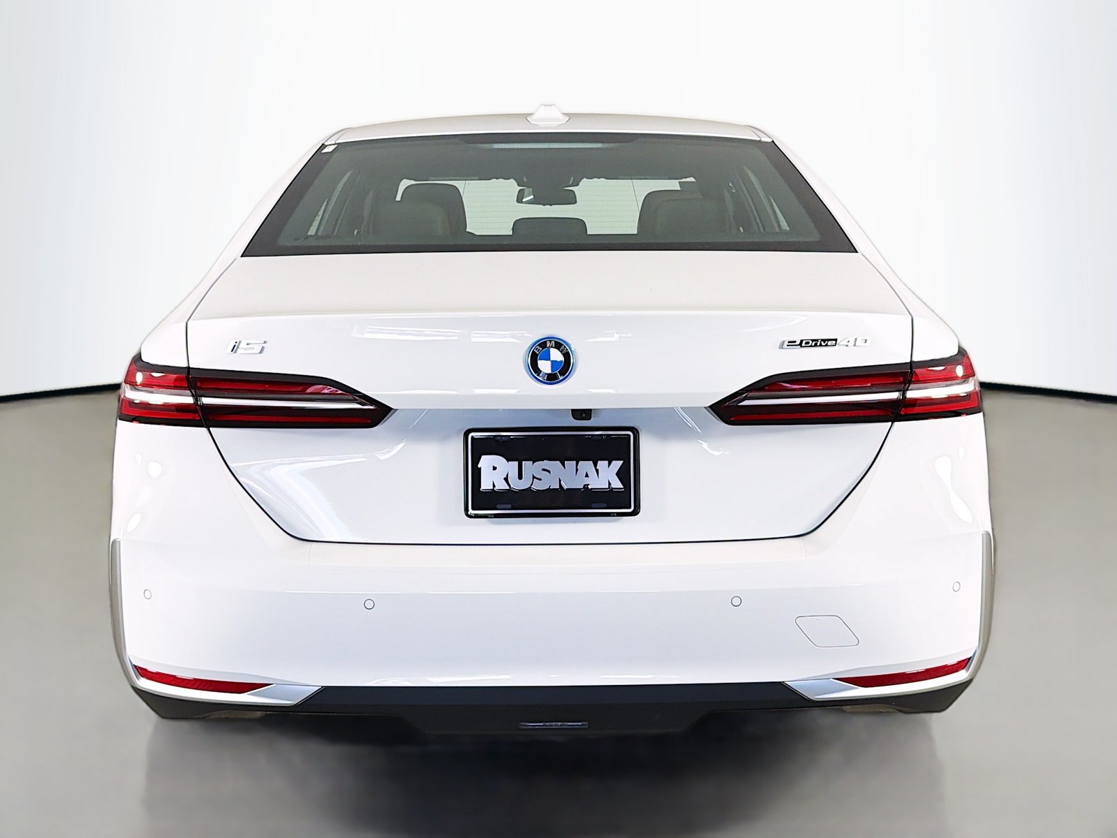 New 2027 BMW i5 eDrive40 RWD image 6