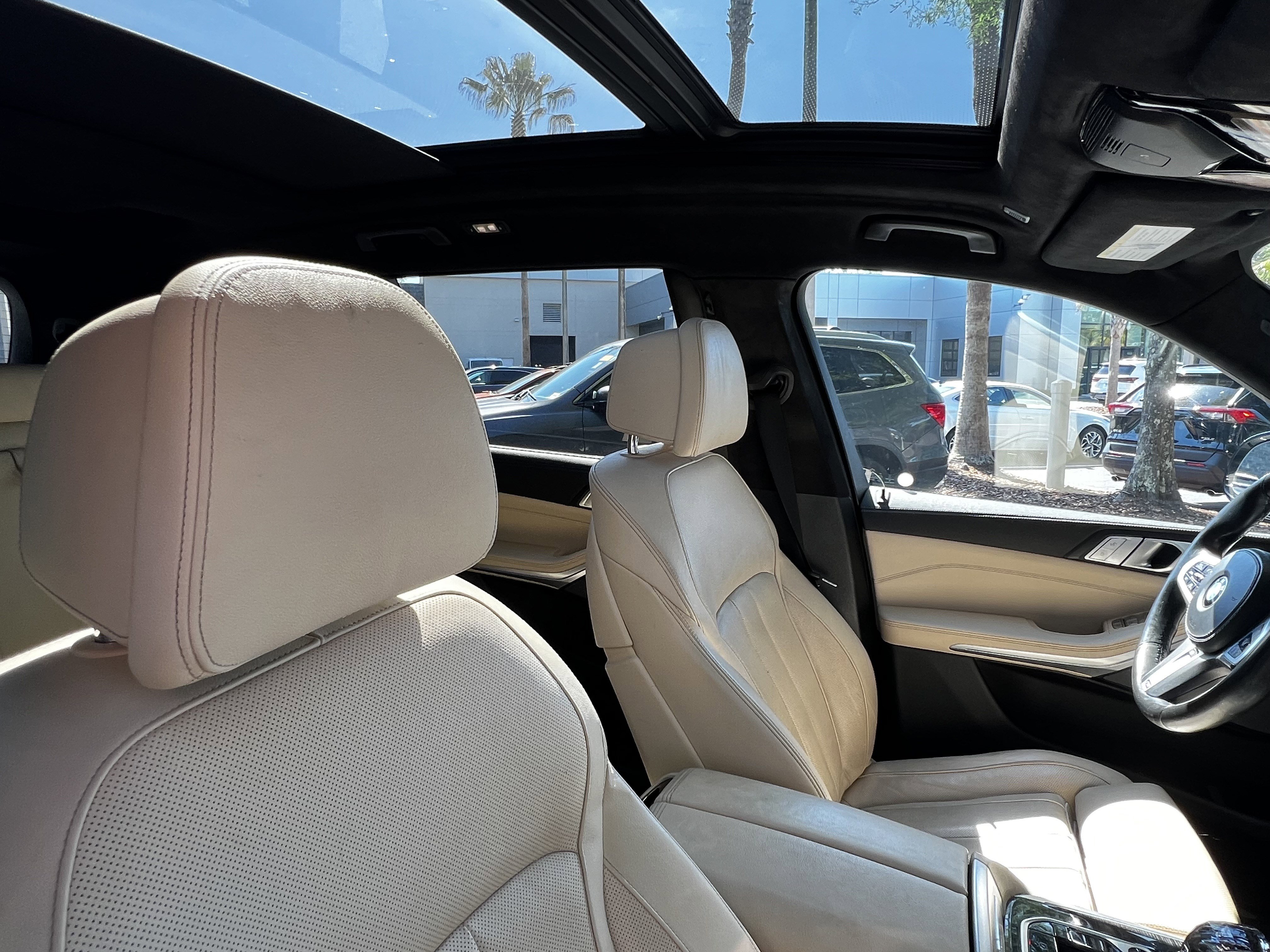 Used 2021 BMW X7 M50i AWD/4WD image 46