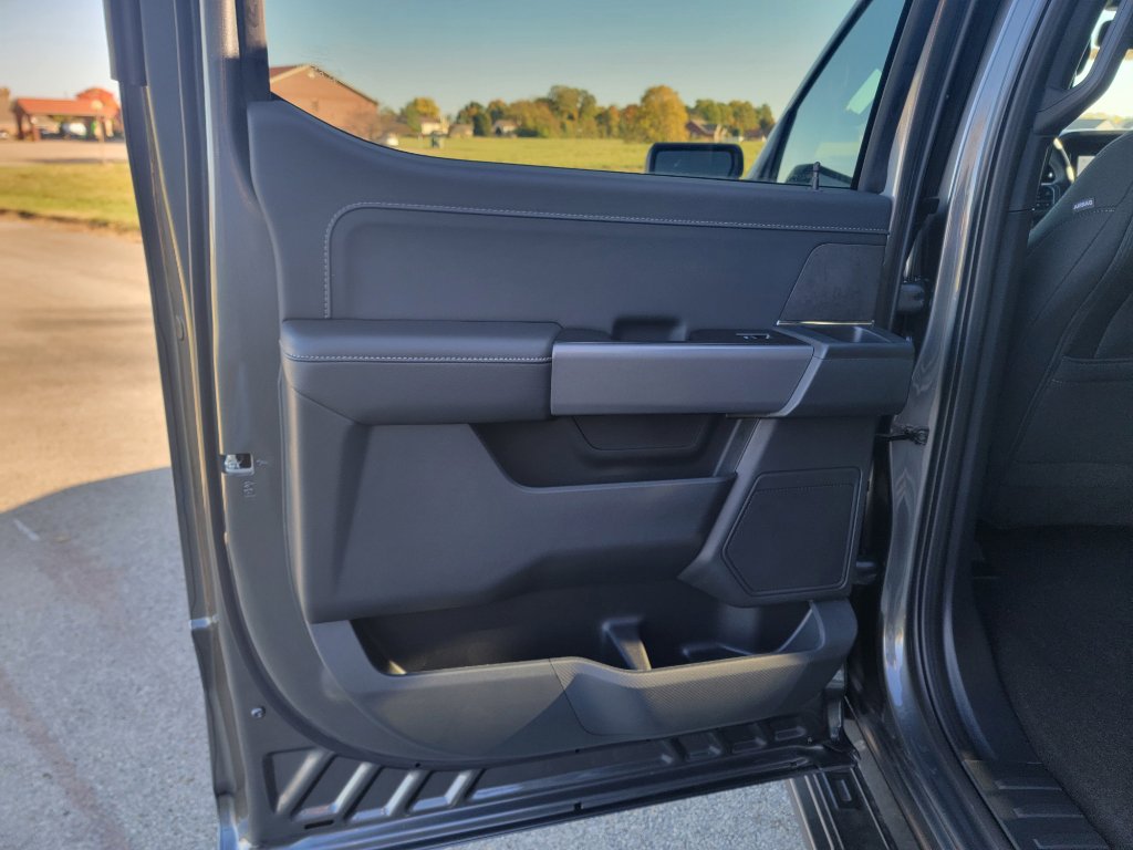 New 2025 Ford F150 XLT image 28
