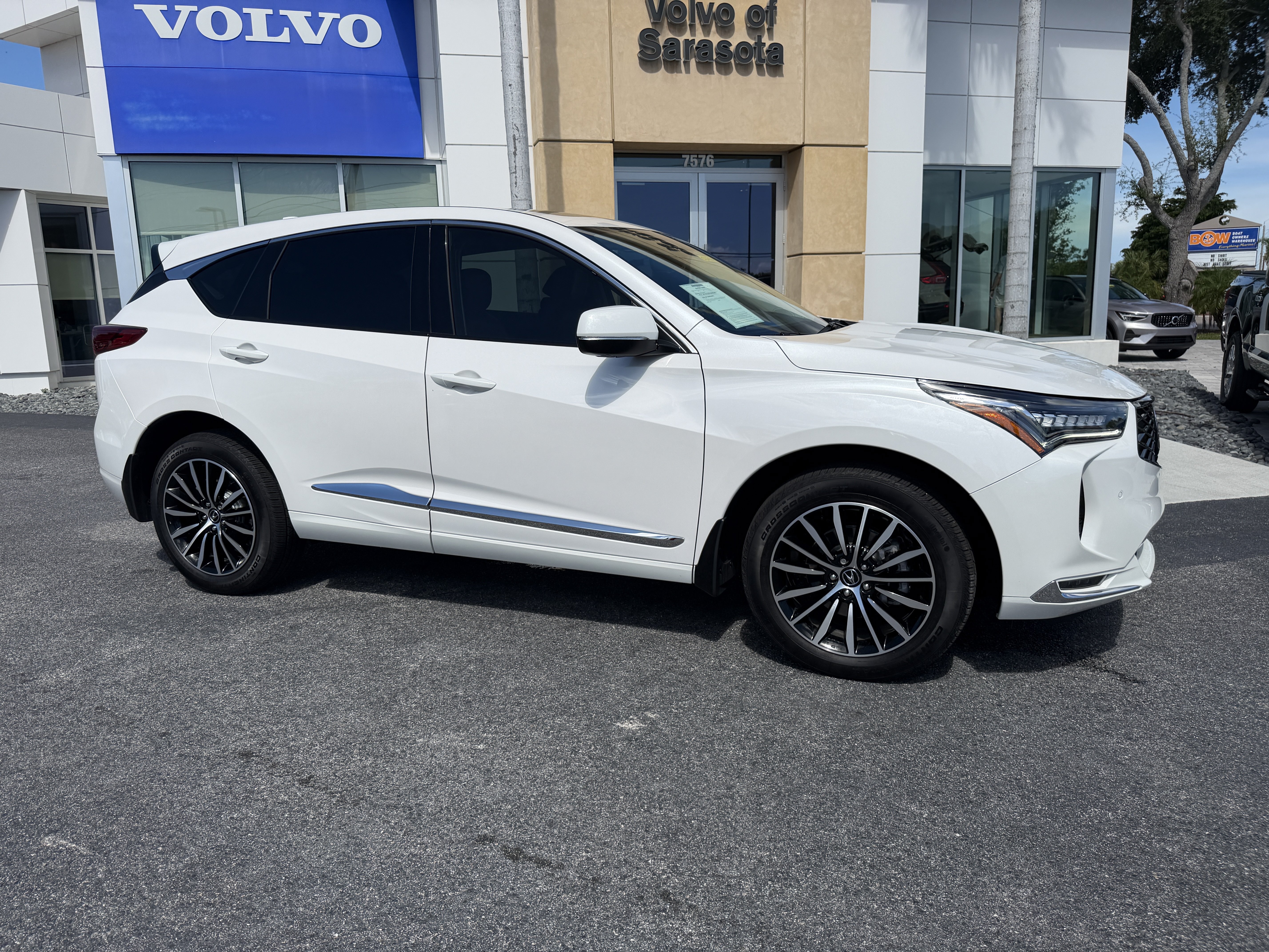 Used 2025 Acura RDX w/ Advance Package