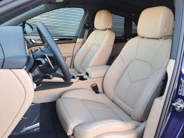 New 2026 Porsche Macan image 5