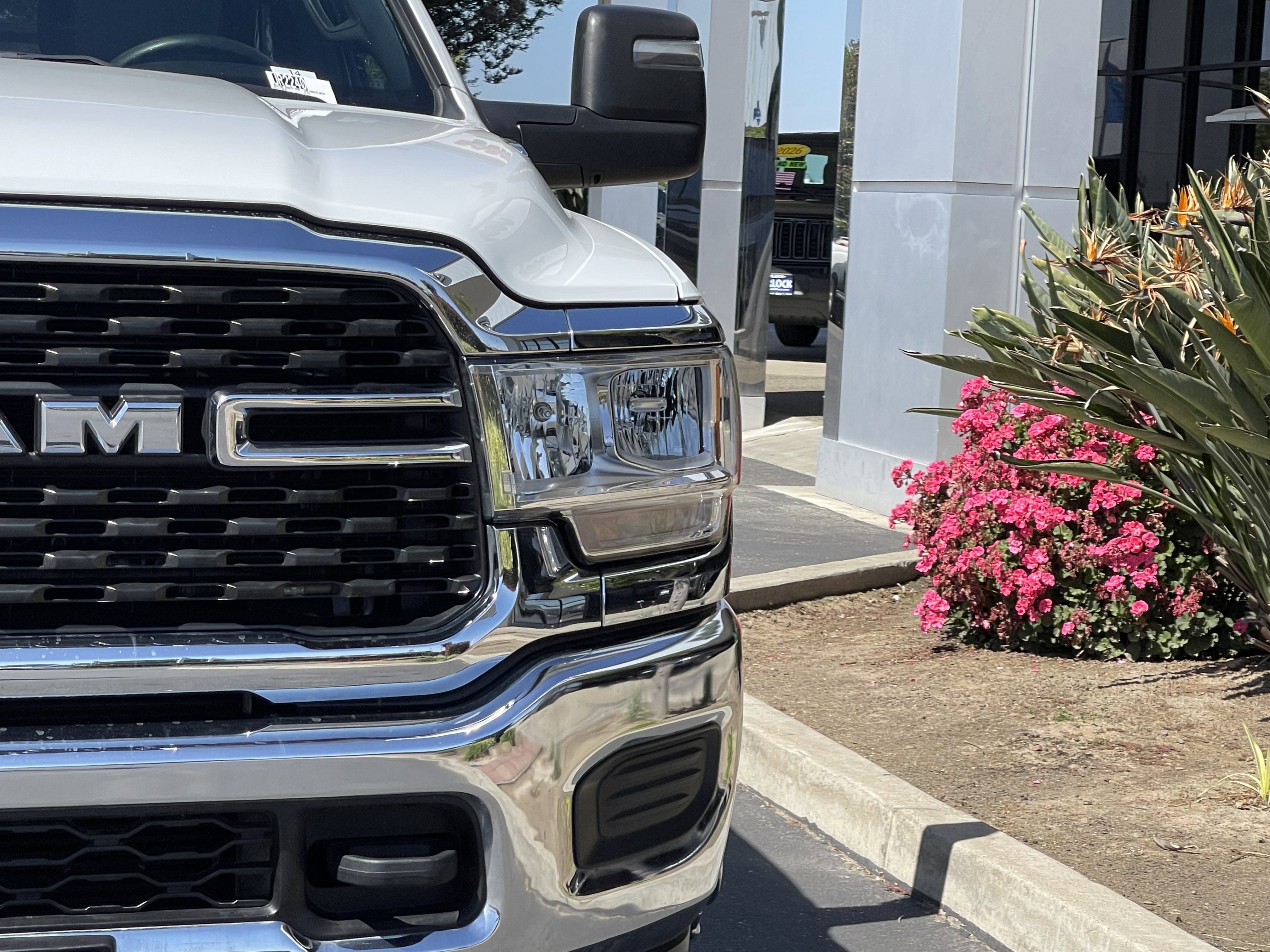 Used 2024 RAM 3500 SLT w/ Quick Order Package 2YG SLT AWD/4WD image 7