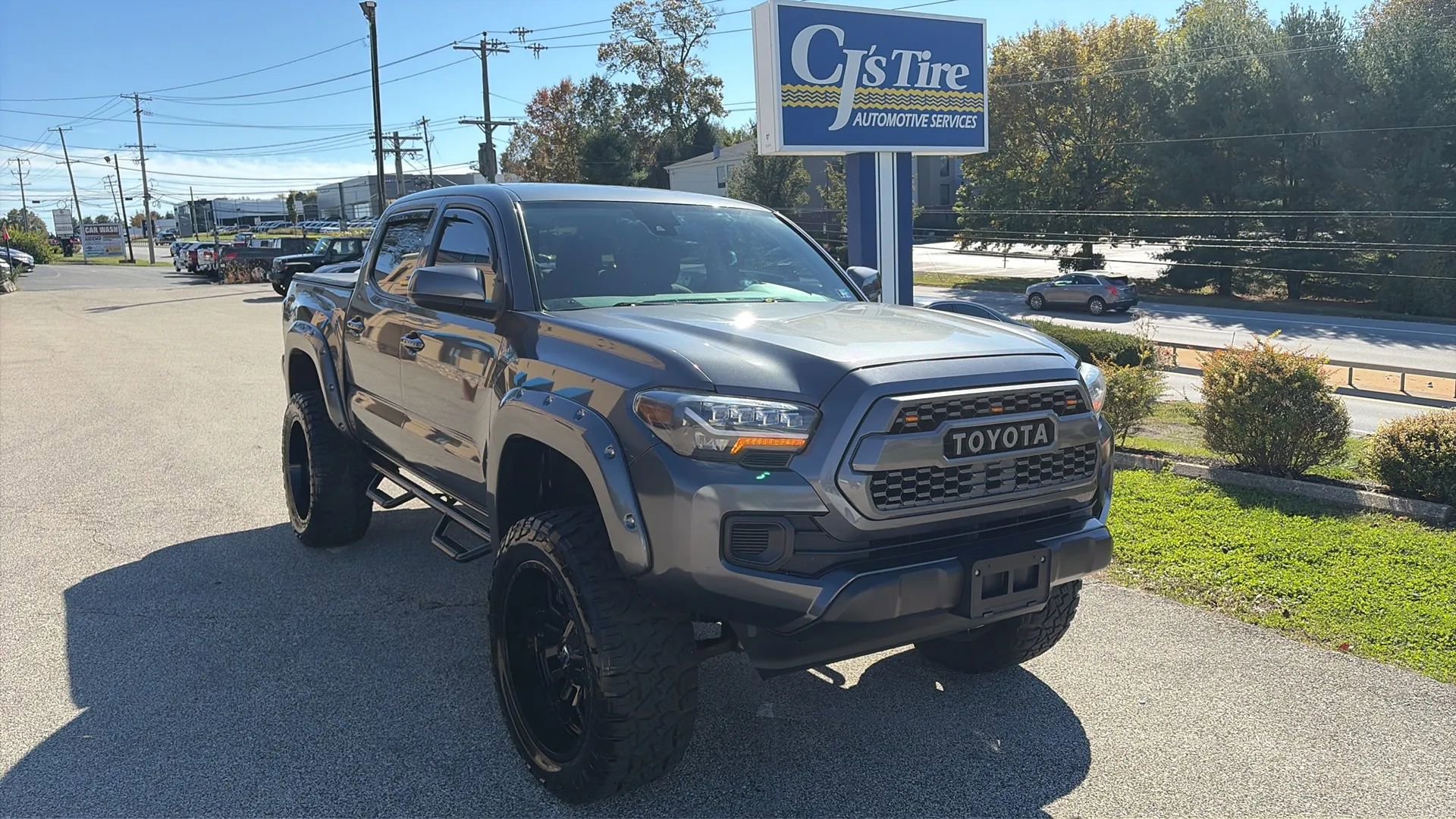 Used 2021 Toyota Tacoma SR5 image 22