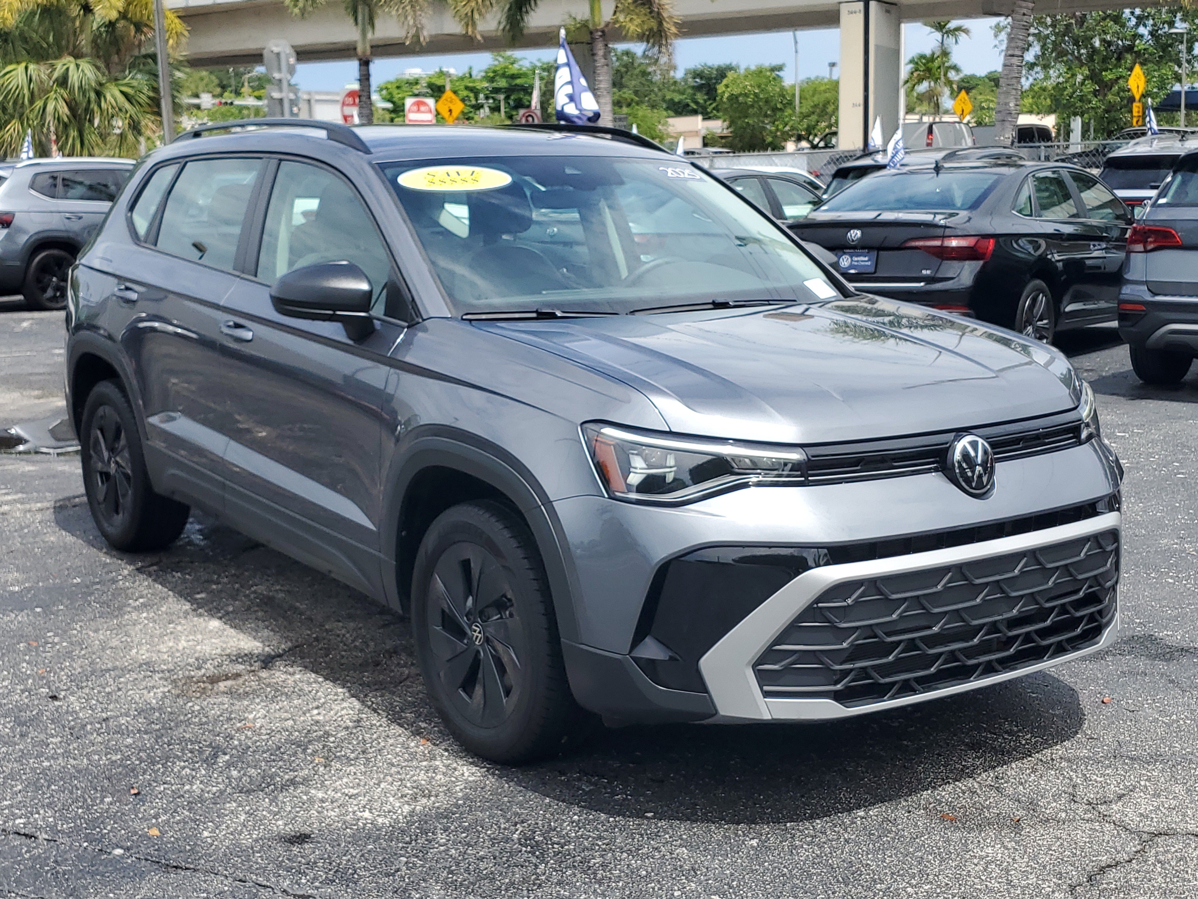 Used 2025 Volkswagen Taos S FWD image 7