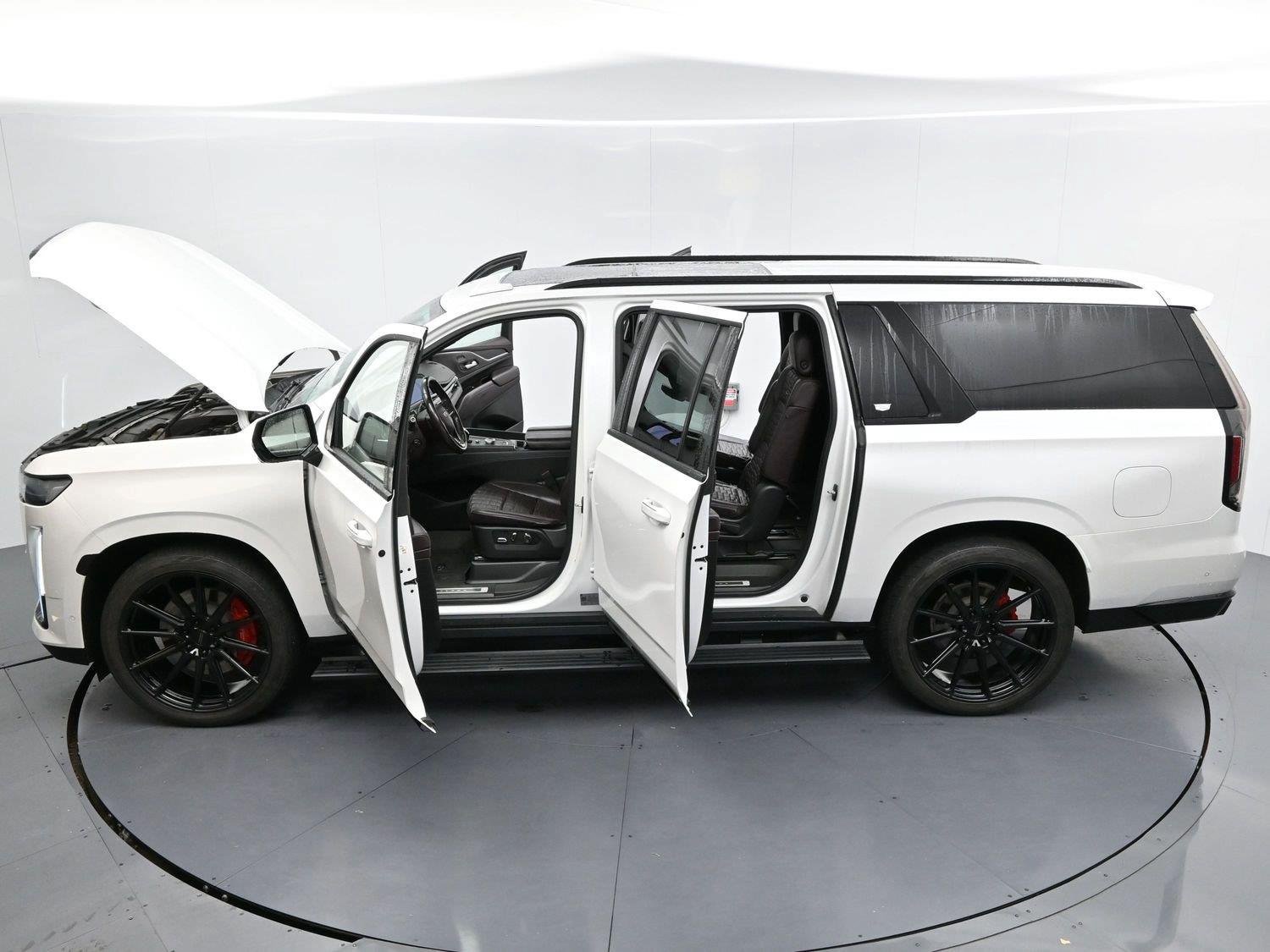 Used 2021 Cadillac Escalade ESV Sport Platinum AWD/4WD image 46