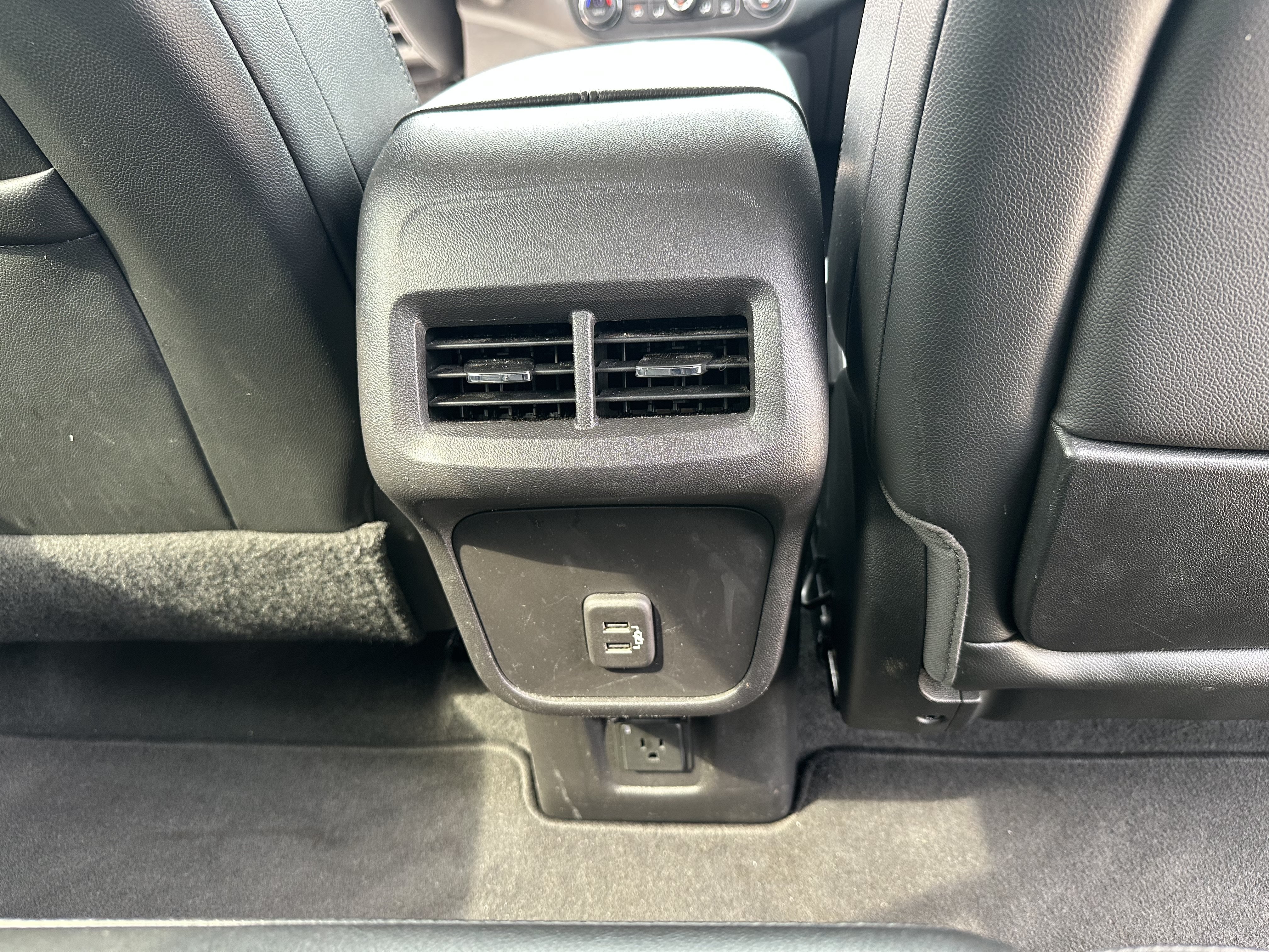 Certified 2024 GMC Terrain SLT AWD/4WD image 23