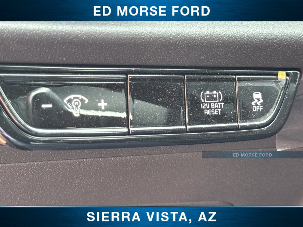 Certified 2025 Kia Niro EX Touring FWD image 35