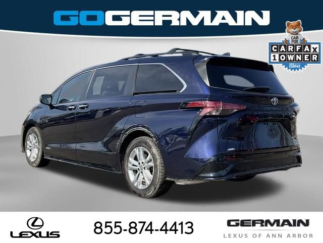 Used 2021 Toyota Sienna XSE w/ XSE Plus Package image 5