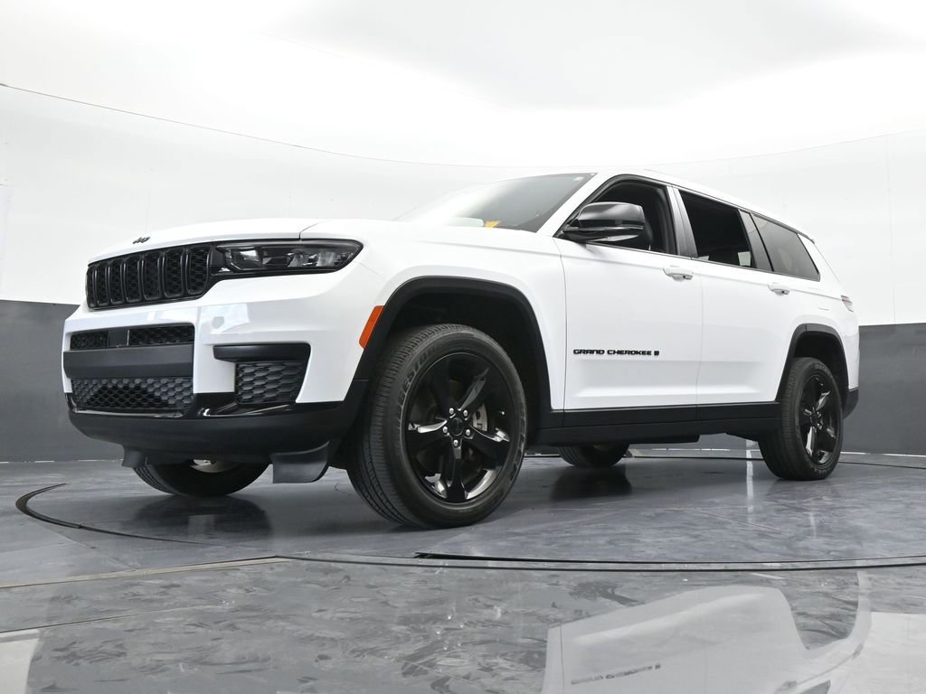 Used 2023 Jeep Grand Cherokee L Laredo RWD image 59