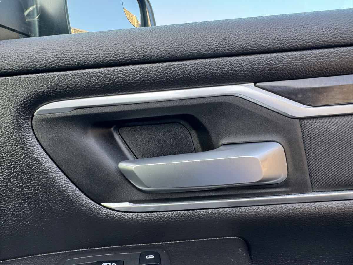 Used 2023 RAM 1500 Big Horn AWD/4WD image 35