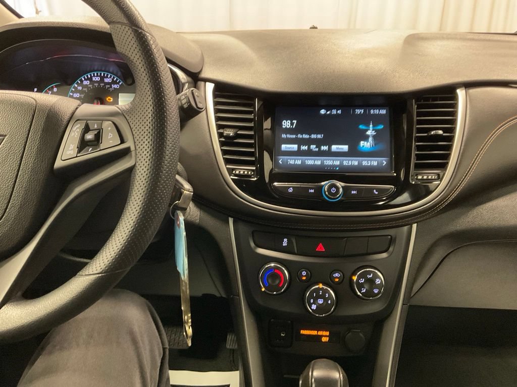 Used 2017 Chevrolet Trax LS FWD image 24