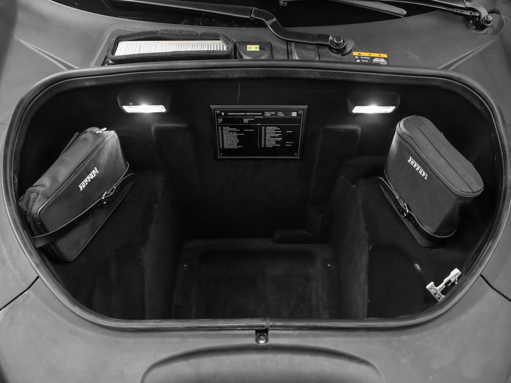 Certified 2021 Ferrari F8 Tributo RWD image 14