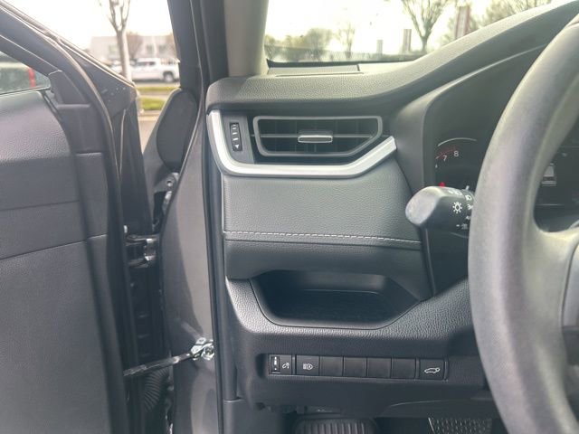 Used 2024 Toyota RAV4 XLE Premium image 27