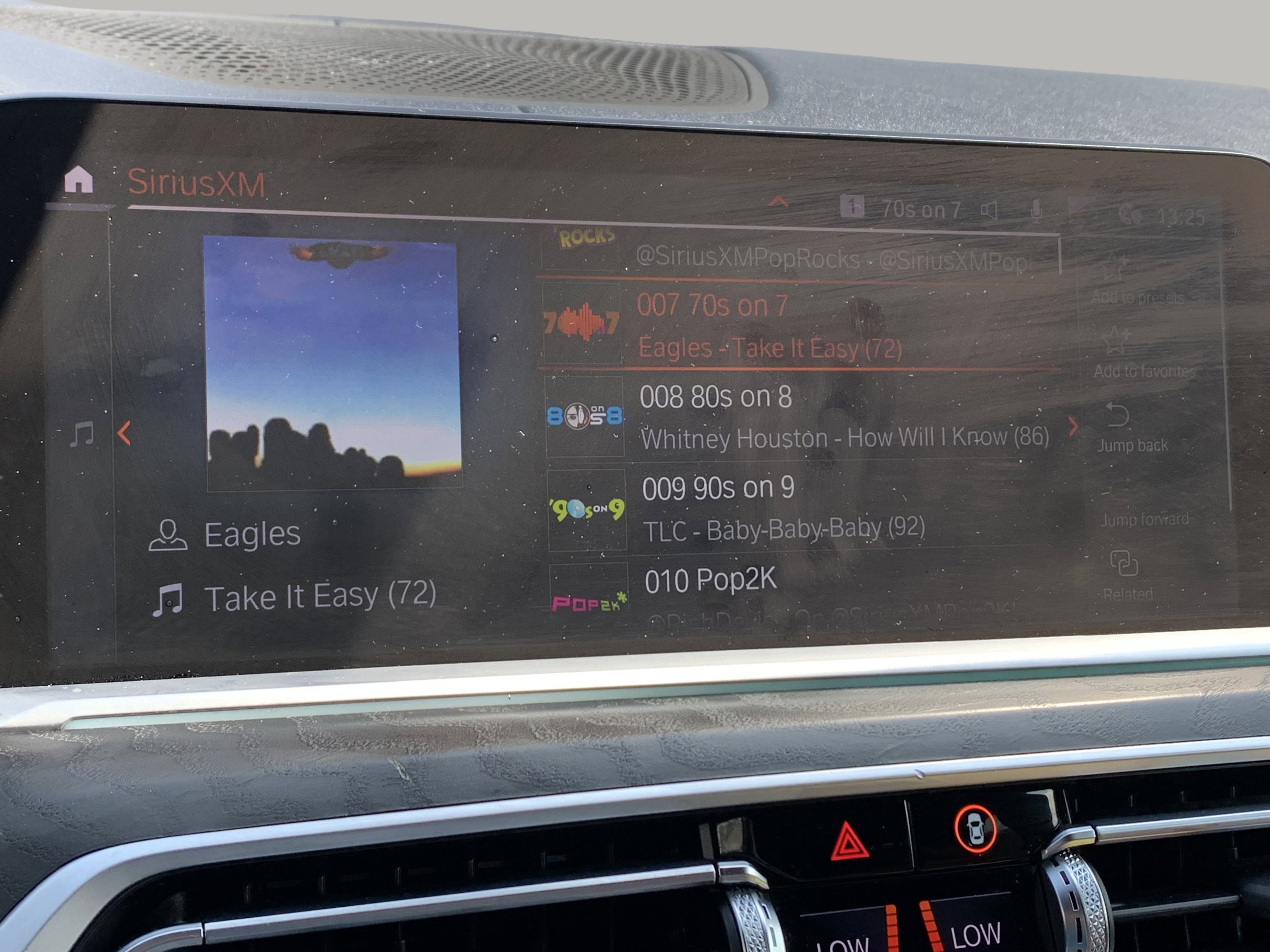 Used 2022 BMW X7 xDrive40i w/ M Sport Package image 44