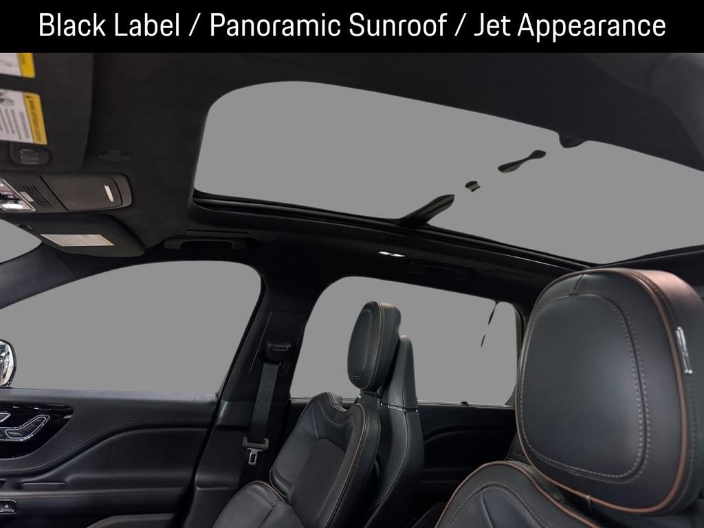 Certified 2025 Lincoln Aviator Black Label w/ Jet Appearance Package AWD/4WD image 17