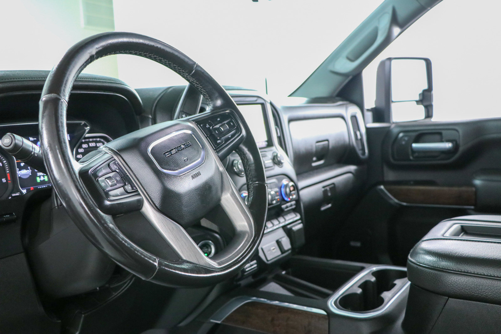 Used 2021 GMC Sierra 2500 Denali w/ Denali Ultimate Package AWD/4WD image 27