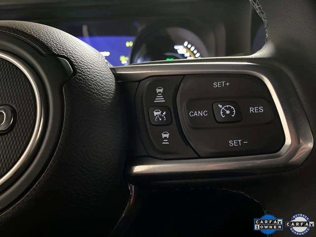 Used 2025 Jeep Wrangler Unlimited Sahara w/ Safety Group image 28