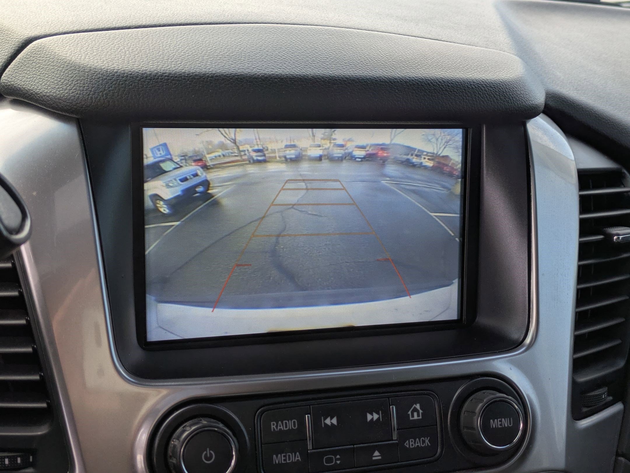 Used 2020 Chevrolet Suburban Premier image 23