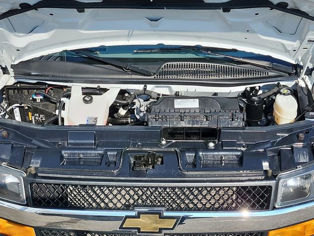 Certified 2024 Chevrolet Express 2500 Work Van w/ Driver Convenience Package image 33