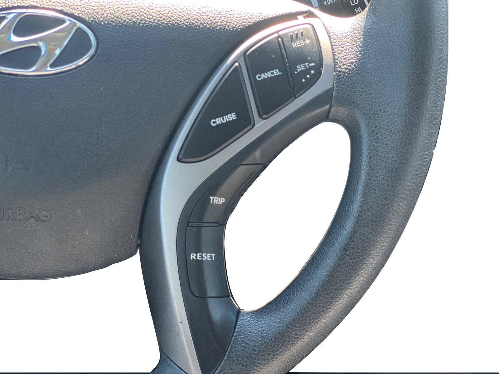 Used 2013 Hyundai Elantra GLS w/ Preferred Pkg FWD image 16
