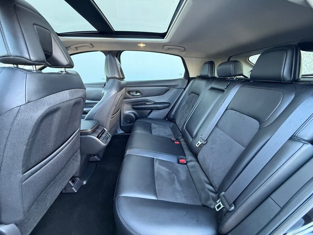 Used 2023 Nissan Ariya FWD image 19