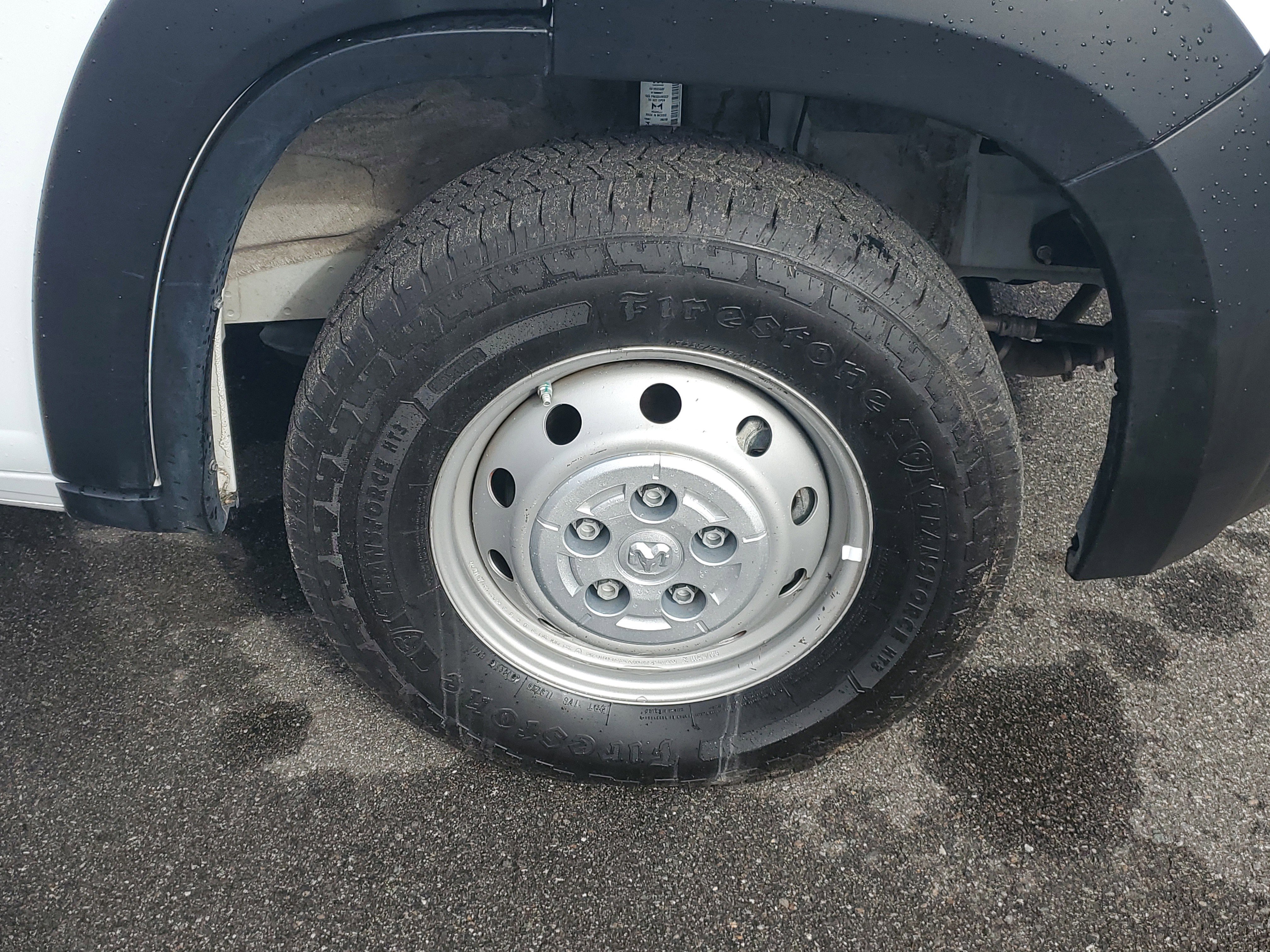 Used 2025 RAM ProMaster 2500 w/ Convenience Group image 40